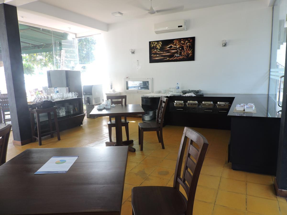 Joe'S Resort Unawatuna Bagian luar foto